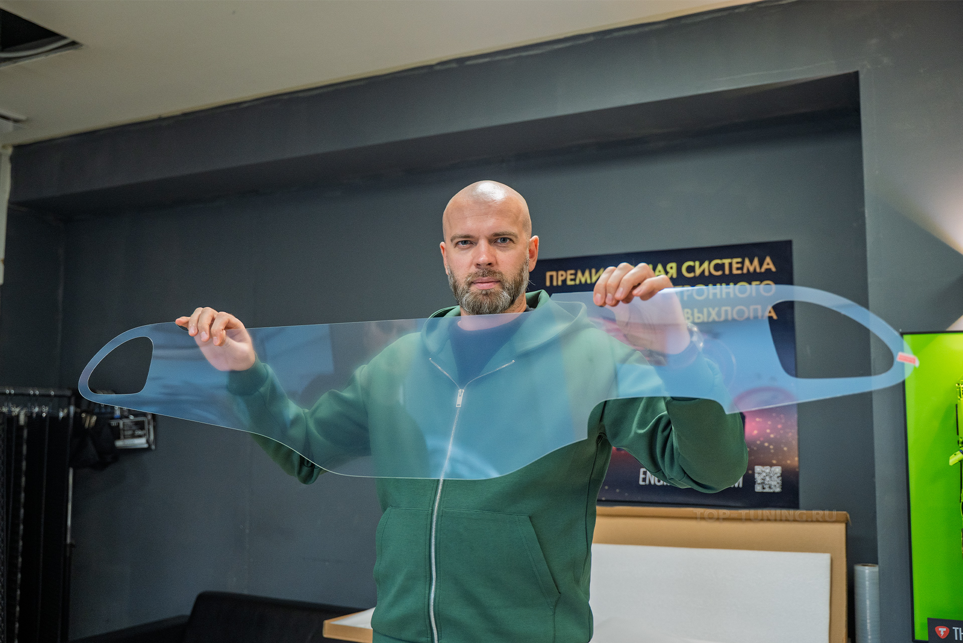 Оклейка мультимедиа и приборной панели Exeed VX рестайлинг 