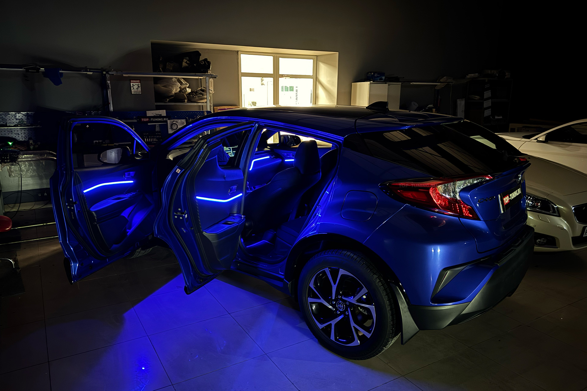 110445 Динамическая LED подсветка салона 18 в 1 для Toyota CH-R 2016-2020