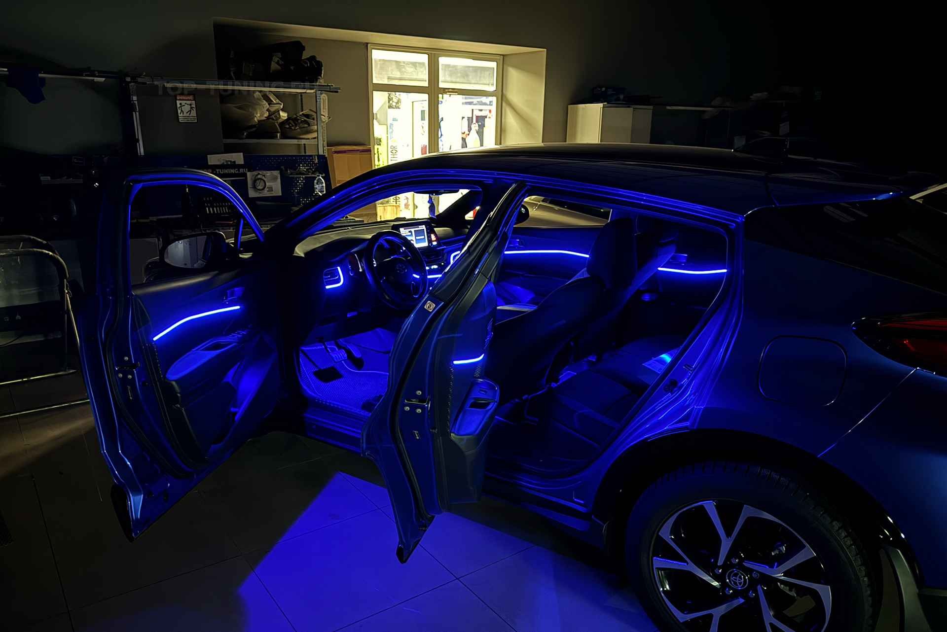 Динамическая LED подсветка салона 18 в 1 для Toyota CH-R 2016-2020