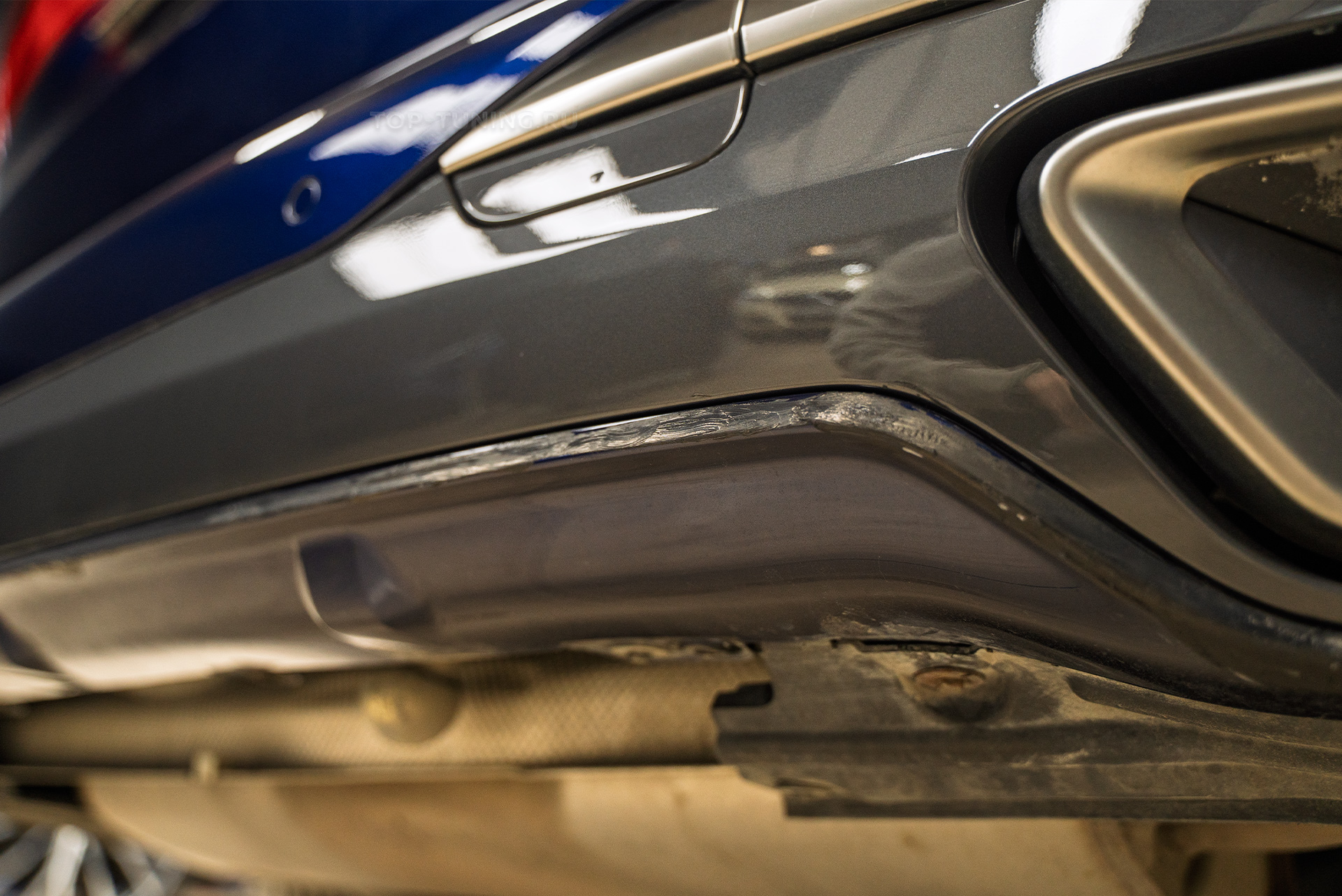 110446 Тюнинг обвеса BMW X7 G07 – установка карбонового диффузора Renegade Тюнинг обвеса BMW X7 G07 – установка карбонового диффузора Renegade