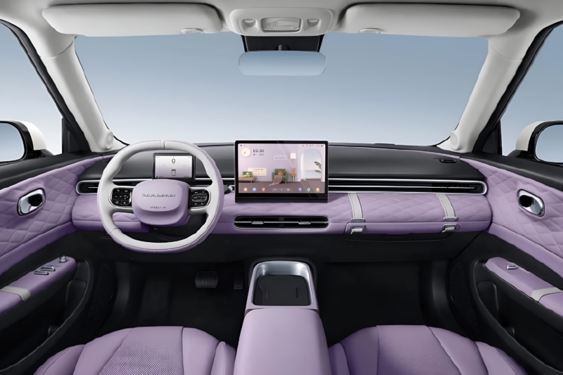 Компания Dongfeng выпустила на китайский рынок компактный электрический хэтчбек Nammi 01 EV 2026 года