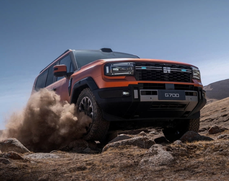 Силовой агрегат &mdash; высокопроизводительная электрическая гибридная система CDM-O от Chery Kunpeng. Она состоит из двигателя 2.0TD и двух электромоторов в паре с 2-ступенчатой DHT. Суммарная мощность &mdash; 665 кВт (892 л. с.), максимальный крутящий момент &mdash;