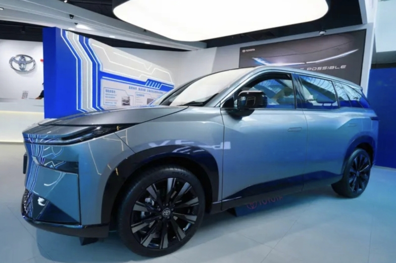 Toyota bZ3X начала продаваться в Гонконге по цене 2,4 млн рублей, и стала самой дешевой моделью Toyota