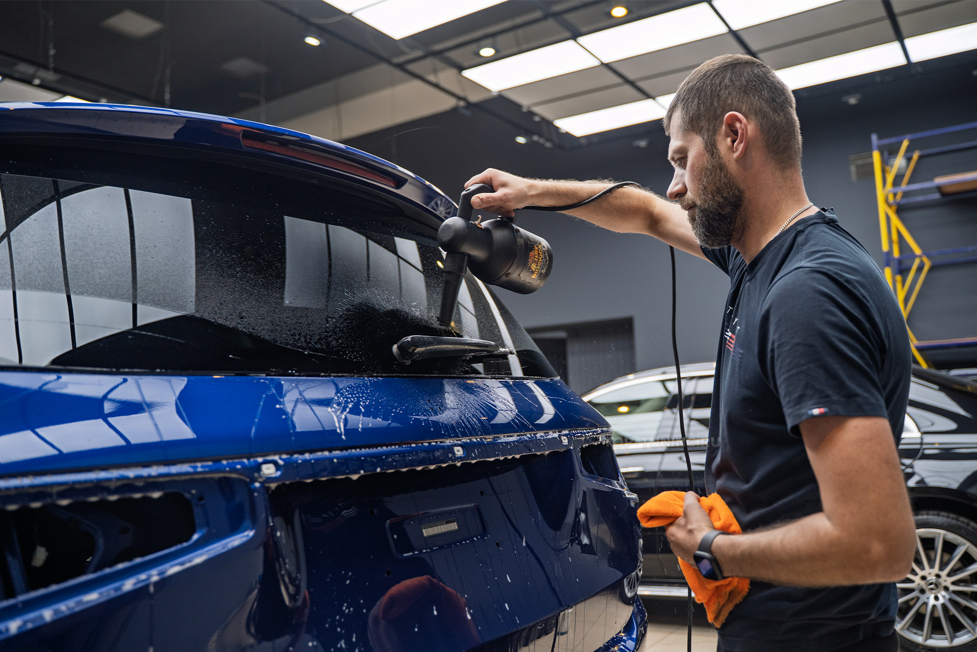 Полная оклейка кузова + монтаж умного видеорегстратора G-NET Mercedes GLS X167