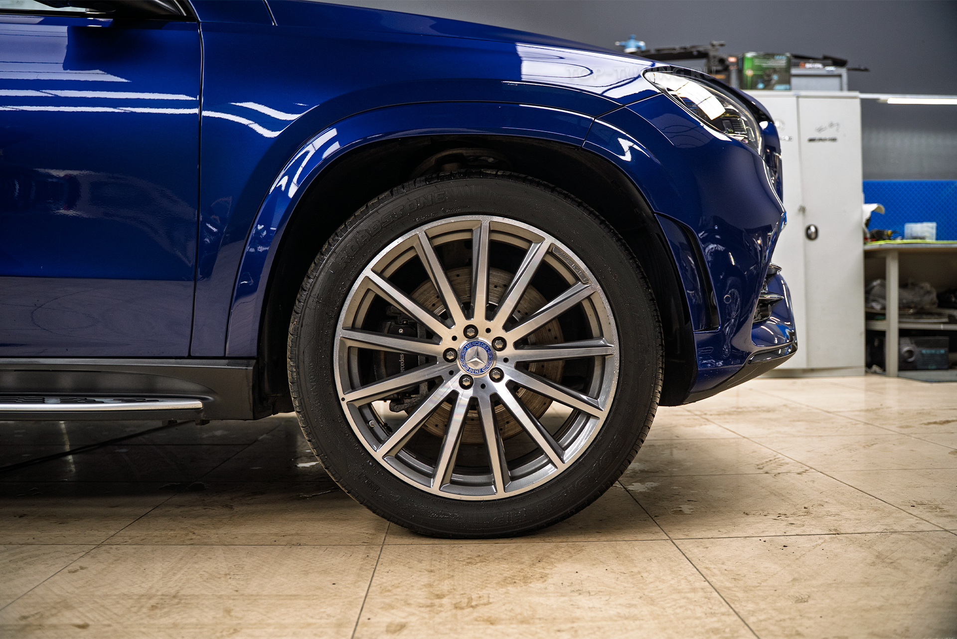 110466 Полная оклейка кузова + монтаж умного видеорегстратора G-NET Mercedes GLS X167