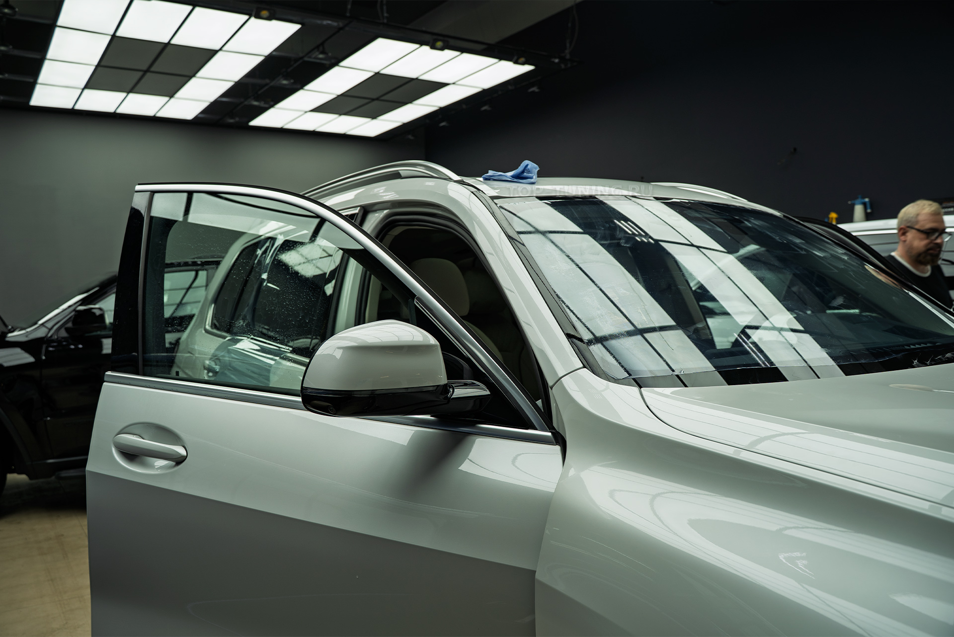 Атермальная тонировка лобового и передних стекол BMW X7 G07 2021