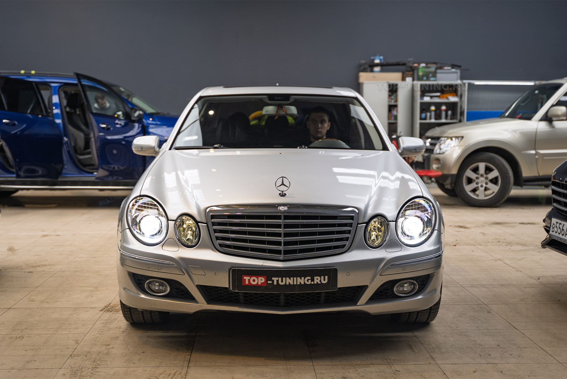 110518 Установка светодиодных линз MTF Prisma в фары Mercedes-Benz E-class W211