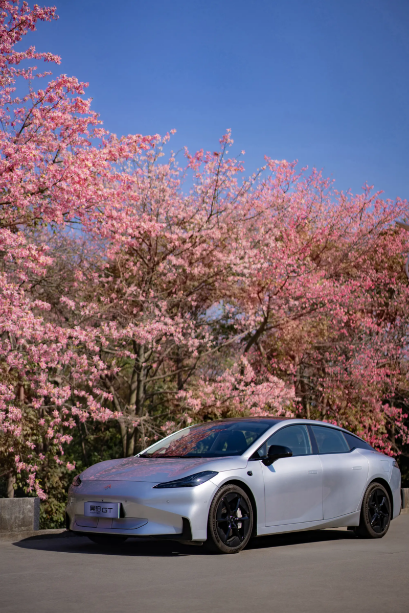 GAC представляет Hyptec GT Lite BEV coupe по цене от 21 500 долларов США