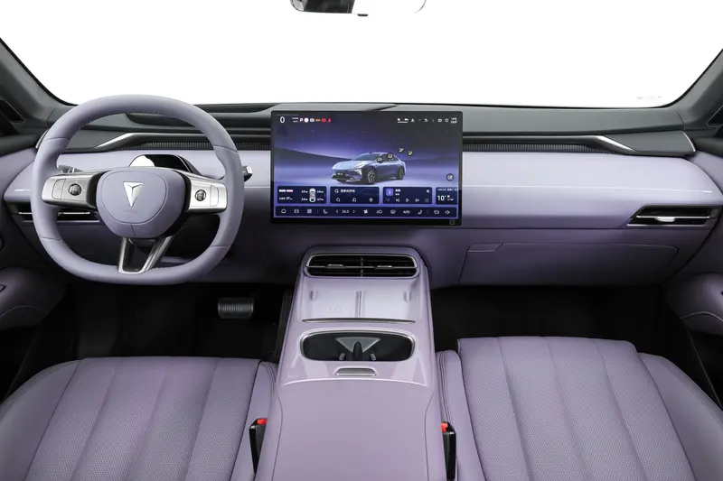 Компания Changan Deepal начала приём предварительных заказов на среднеразмерный седан L06