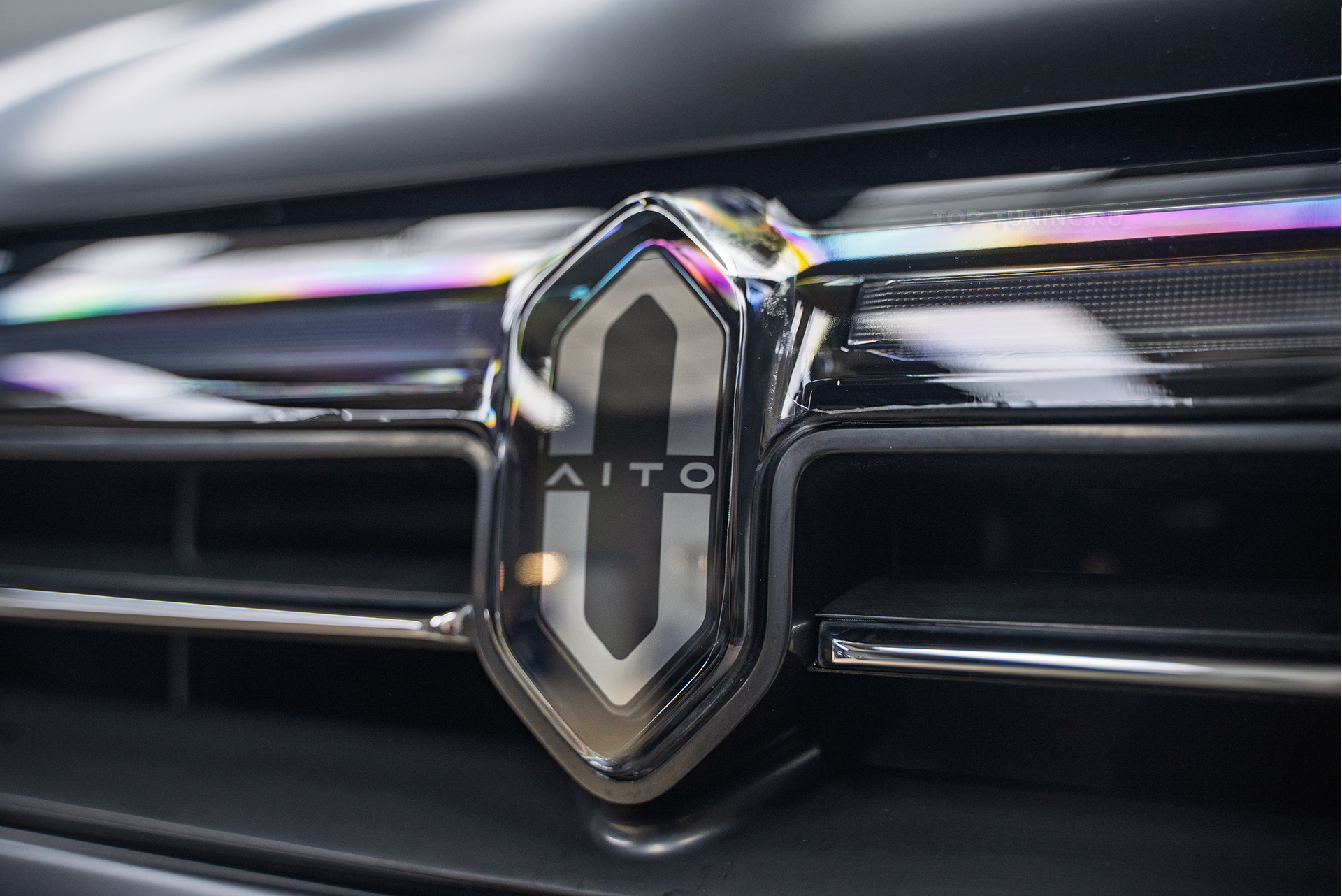 110536 Антихром без химического травления для Aito M7 2022-2024