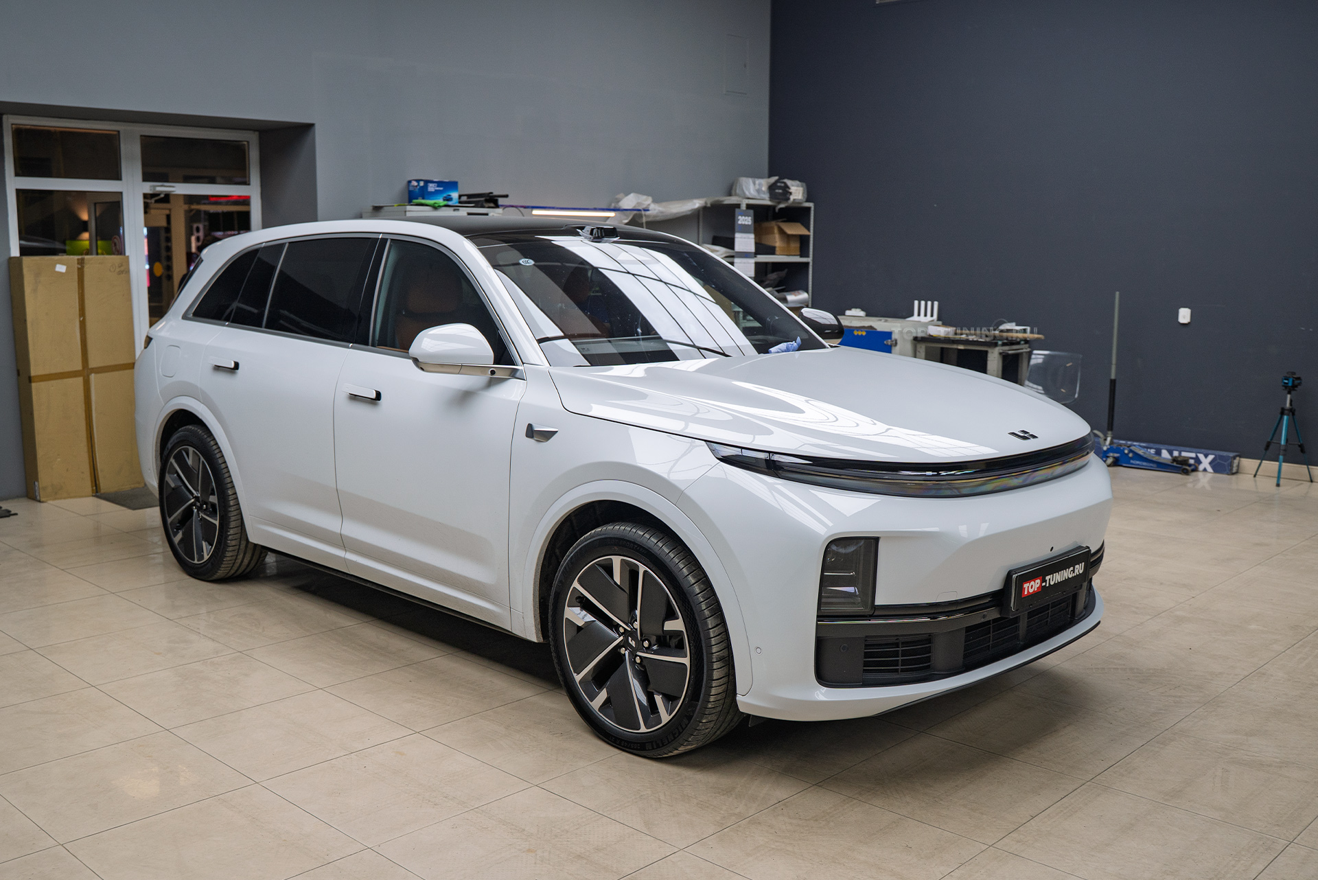 Карбоновый тюнинг крышек боковых зеркал Lixiang L7