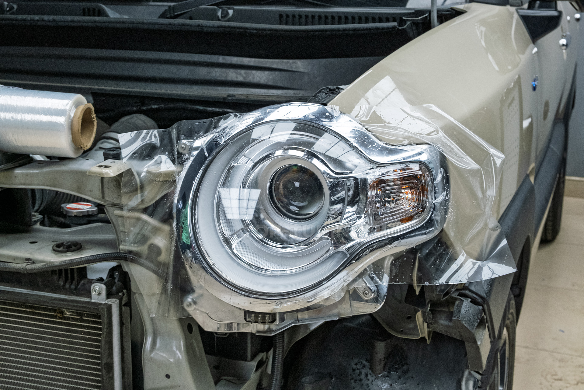 110541 Оклейка зоны риска пленкой Suzuki Xbee 2020