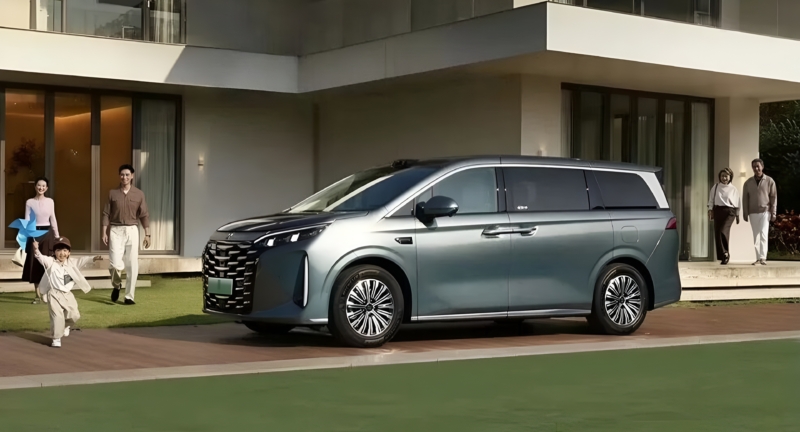 2026 BYD M9 MPV получит лидар и дальность хода 218 км, запуск состоится 4 ноября в Китае