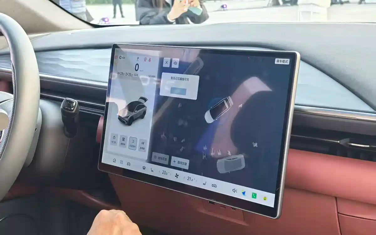 Компания Arcfox (BAIC) официально представила новый электромобиль Alpha T5