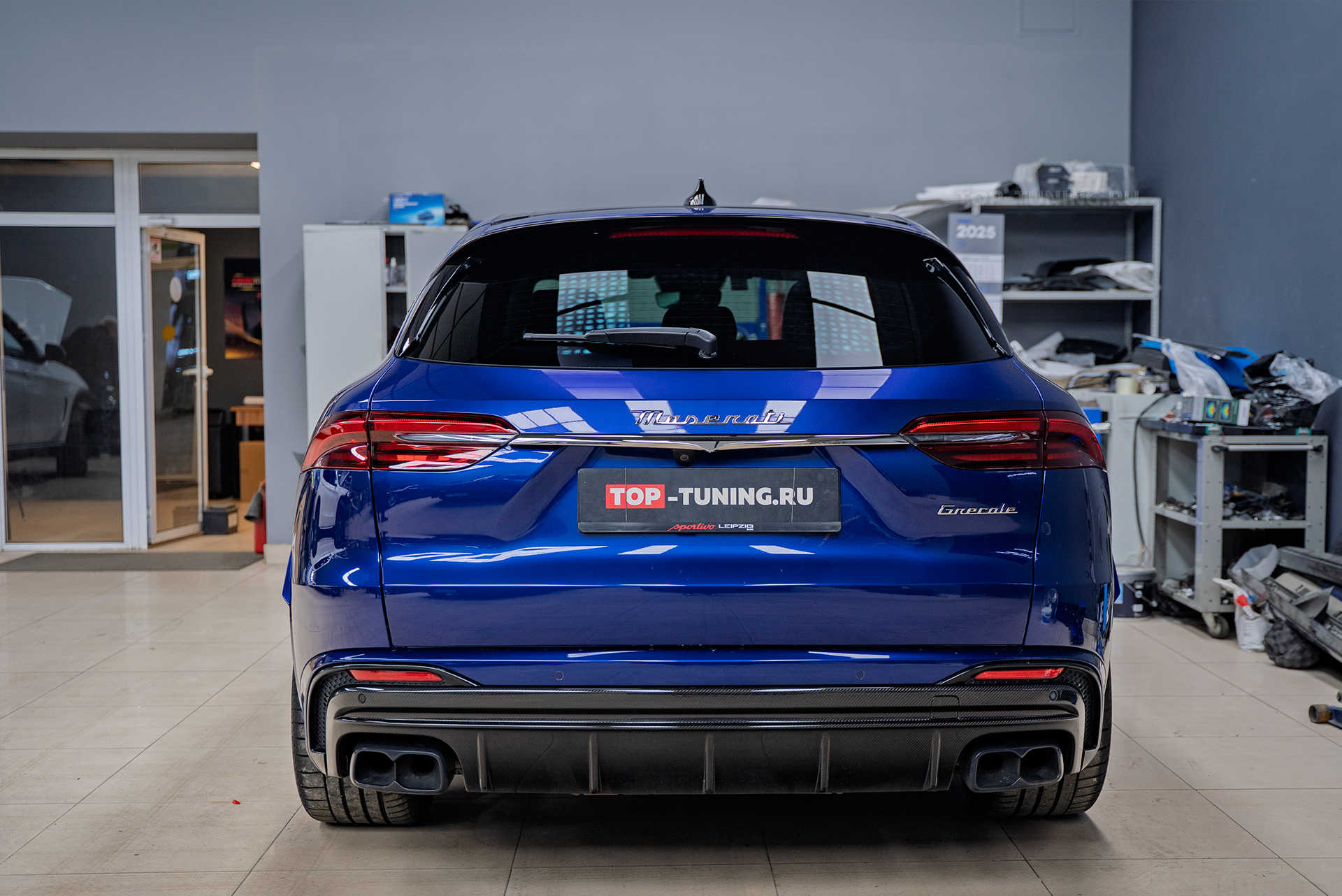 110553 Установка доводчиков в четыре двери Maserati Grecale Trofeo