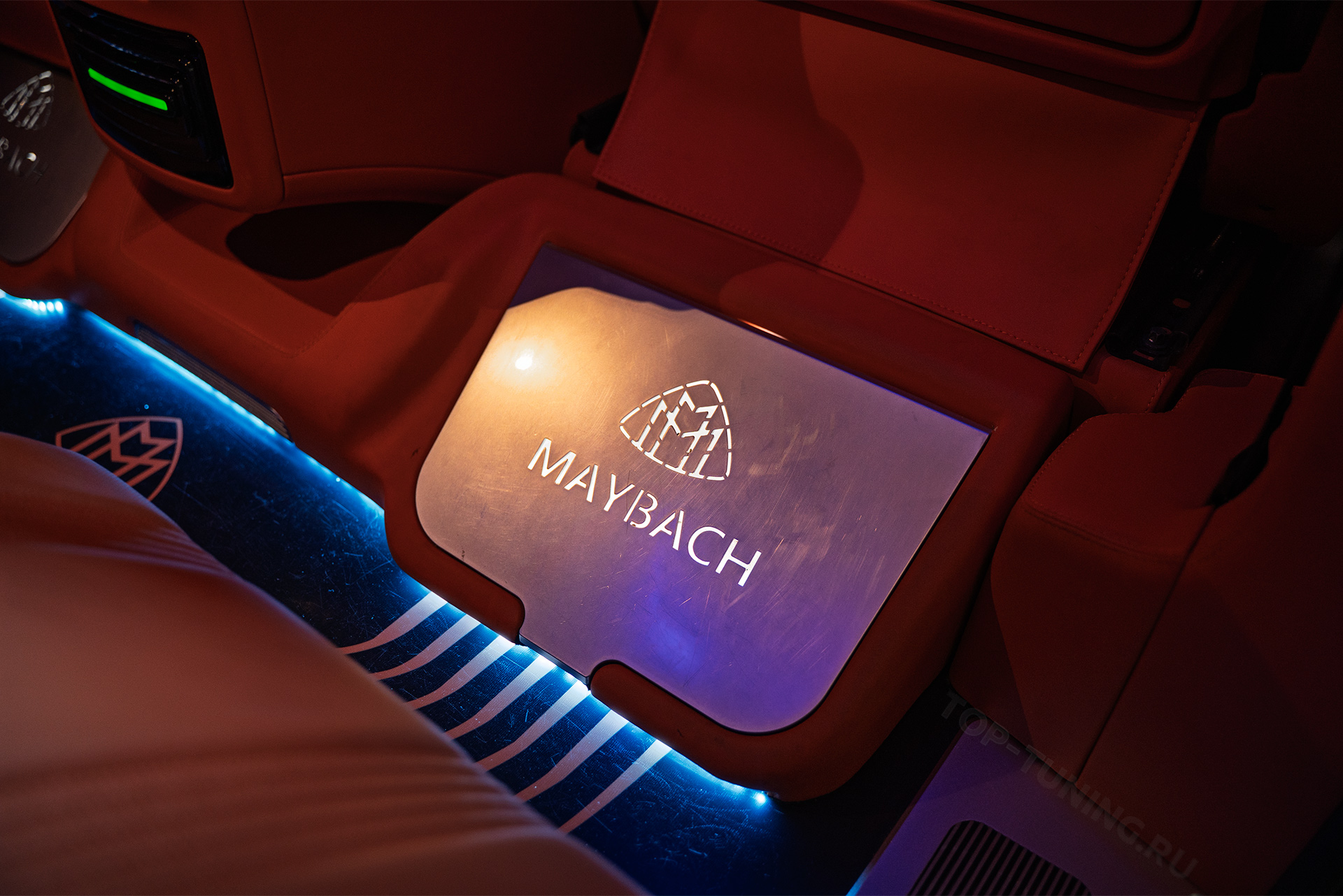 Конверсия Mercedes-Benz Vito в стиле Maybach – комфорт и премиум