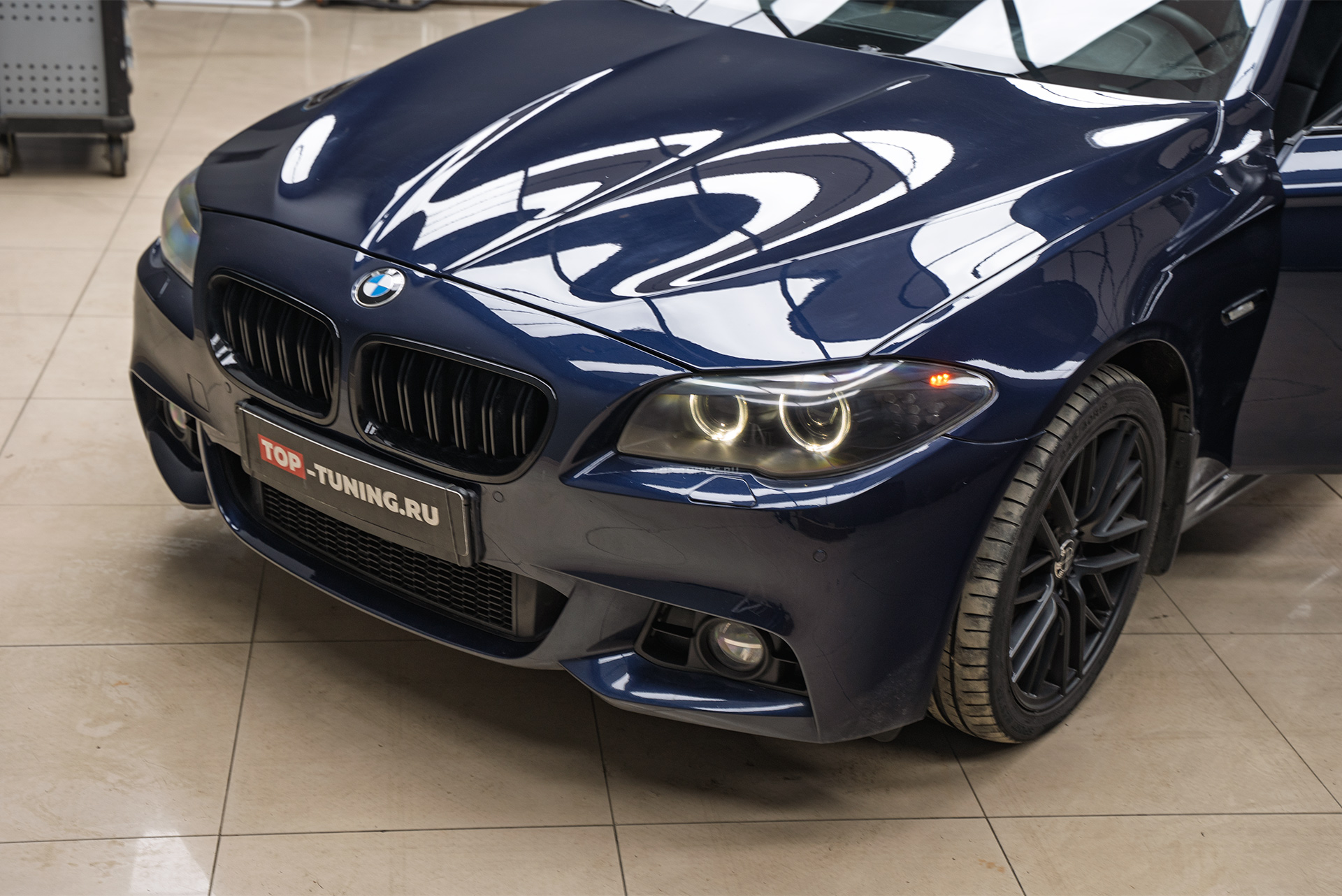 110596 Монтаж электронного выхлопа THOR 2.0 + ECHO для BMW 5 серии F10