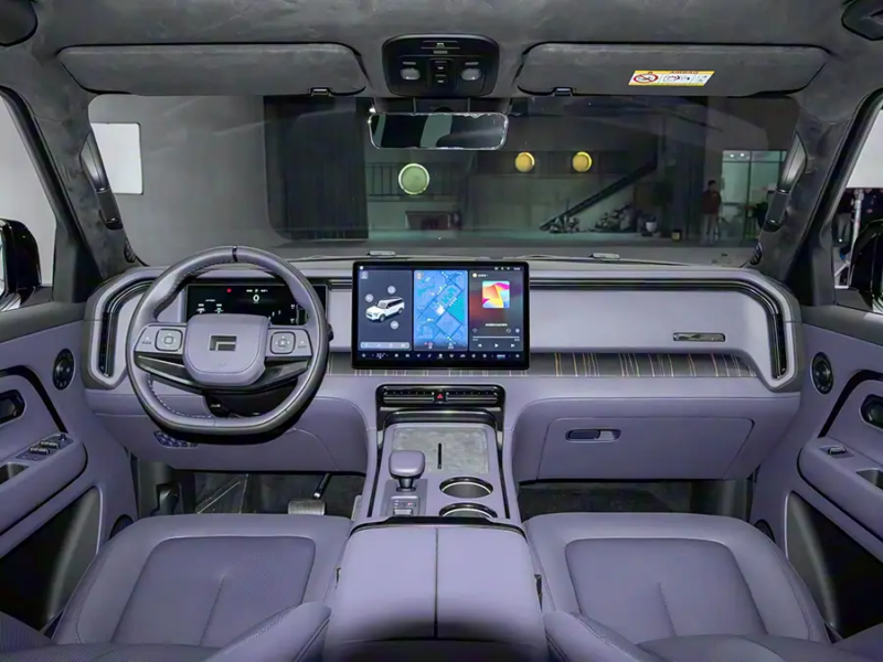 Обновлённая версия кроссовера Polestones 01 &mdash; Polestones Adamas от Rox Motor &mdash; официально появилась на внутреннем рынке Китая