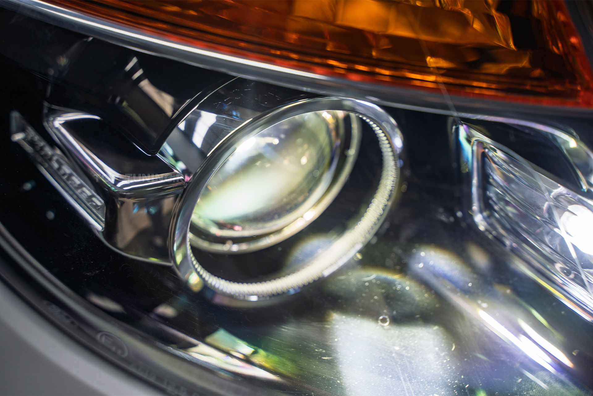 110622 Замена линз в фарах Ford Explorer V &ndash; LED-модули MaxBeam 2.0