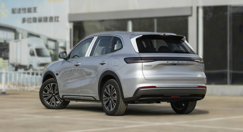 19 ноября компания Geely представит в Китае модель Galaxy Starship 7 EM-i 2026 года выпуска (известную во всём мире как Geely Starry EM-i)