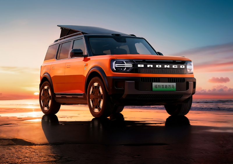 Предварительная продажа электрического Ford Bronco в Китае начинается по цене от 2,6 млн рублей, поскольку американский автопроизводитель настаивает на возвращении