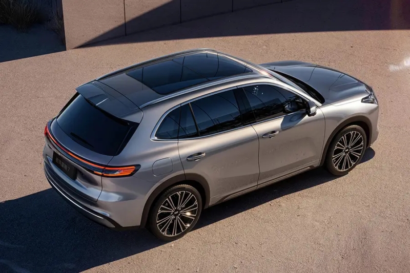 Автомобиль станет прямым конкурентом популярной международной модели Song Pro DM-i от BYD.