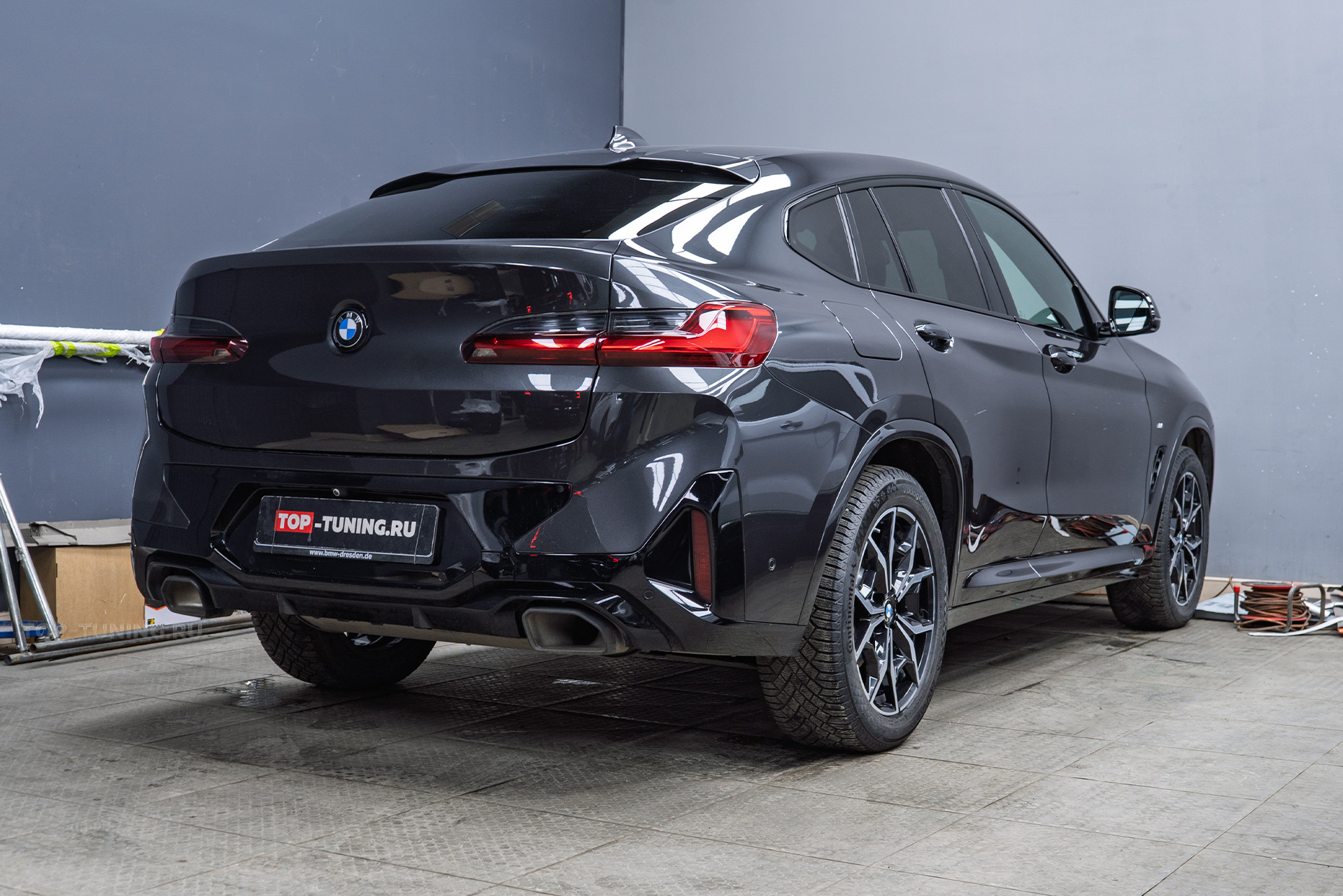 110703 Монтаж электронных доводчиков в двери BMW X4 G02 2022 Монтаж электронных доводчиков в двери BMW X4 G02 2022