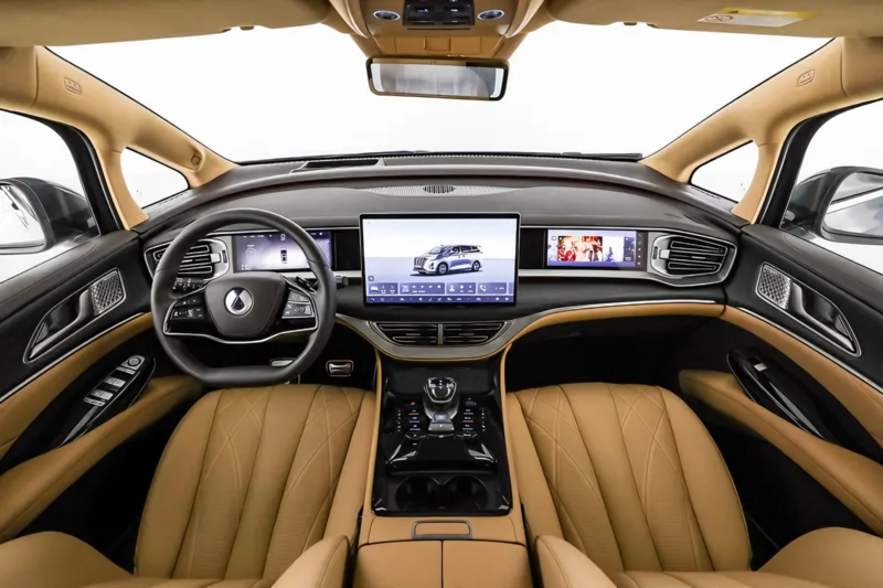 Во время акции Denza Night компания объявила о скором выходе модели D9 на европейский рынок. Также стало известно, что новый спортивный автомобиль Denza Z выступит на Северной петле Нюрбургринга. Это подчёркивает быстрое внедрение D9 в Китае и способ