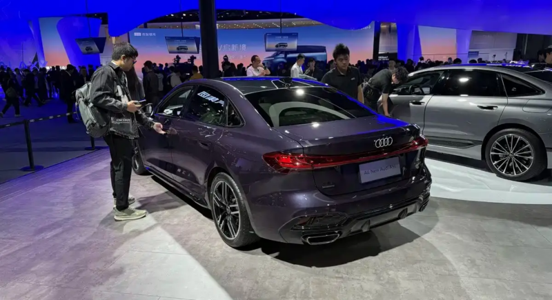 Audi A5L Qiankun Edition стал первым в мире бензиновым автомобилем с интеллектуальной системой вождения Huawei