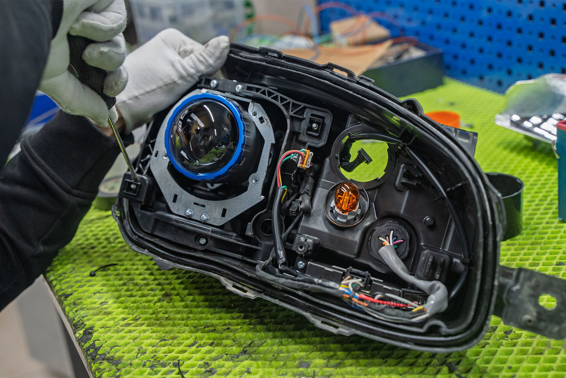 110723 Тюнинг оптики Subaru Levorg 2014-2020 &ndash; новые LED-линзы Prisma и ПТФ