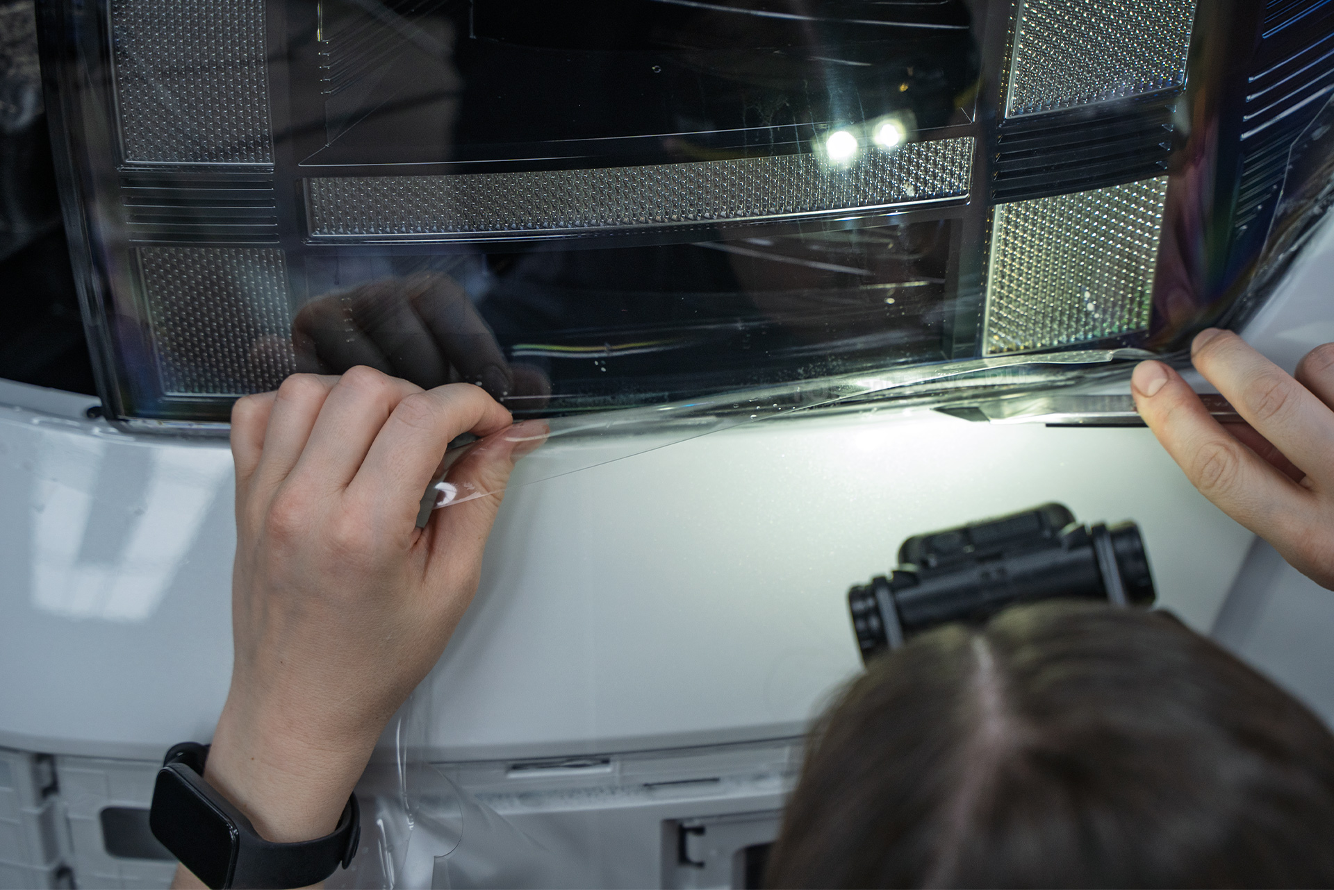 110725 Оклейка зоны риска нового Hyundai Santa Fe 2023+ против сколов и царапин на ЛКП