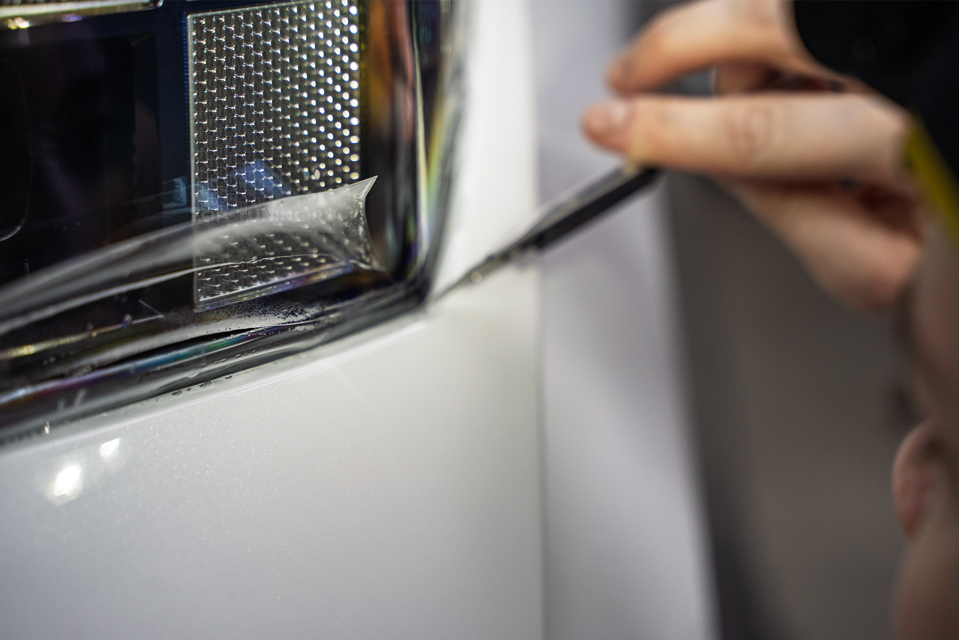 Оклейка зоны риска нового Hyundai Santa Fe 2023+ против сколов и царапин на ЛКП