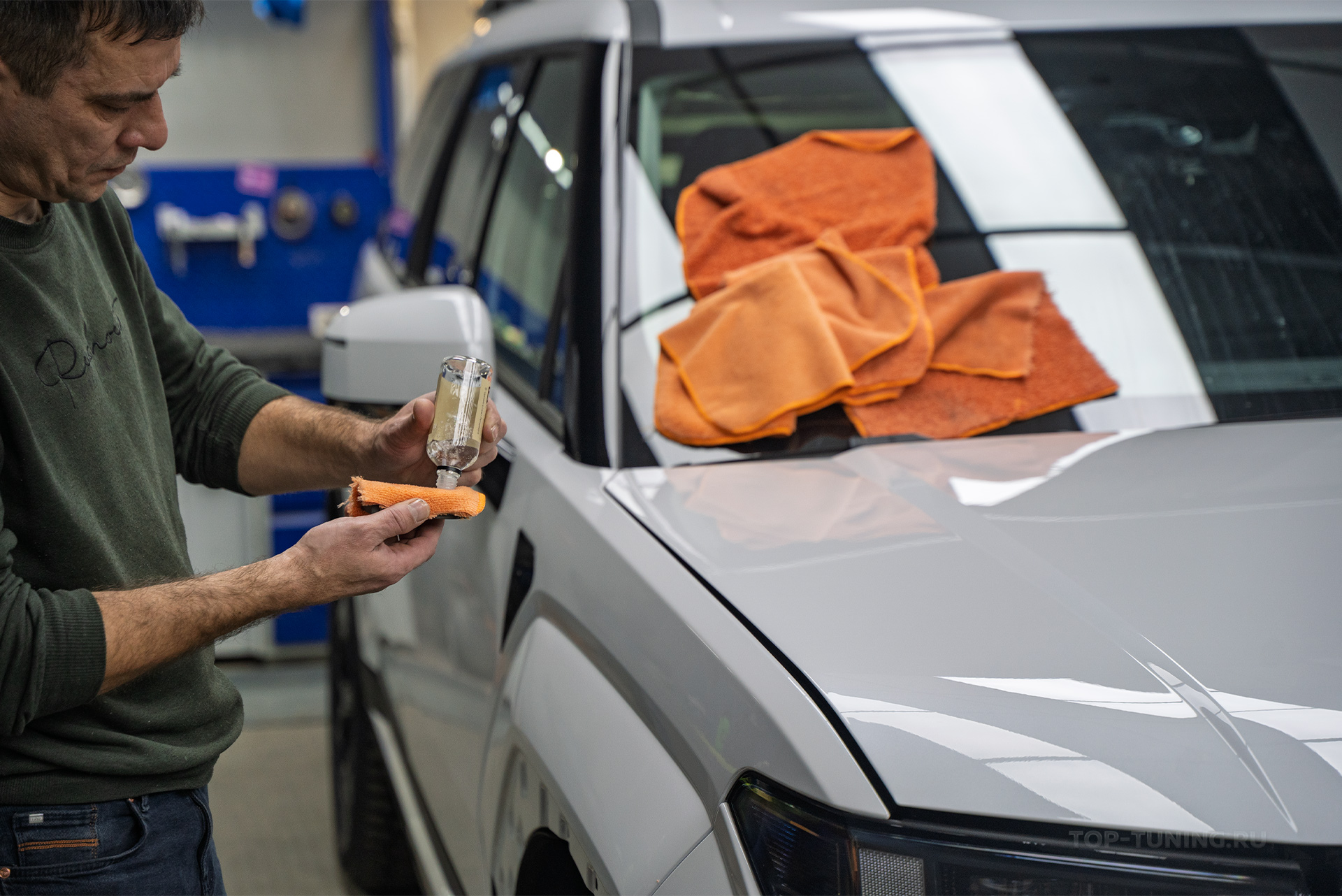 Оклейка зоны риска нового Hyundai Santa Fe 2023+ против сколов и царапин на ЛКП