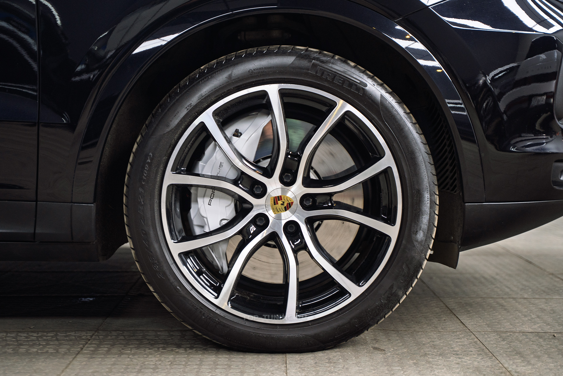 Керамика кузова + оклейка капота и фар Porsche Cayenne III