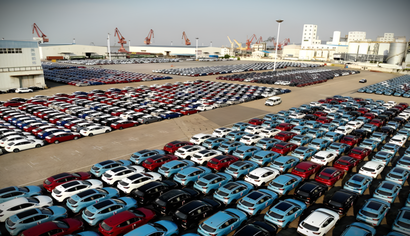 Продажи в Китае в ноябре: BYD лидирует с 480 186 автомобилями, Geely - 132 661, HIMA - 81 864 и Leapmotor - 70 327