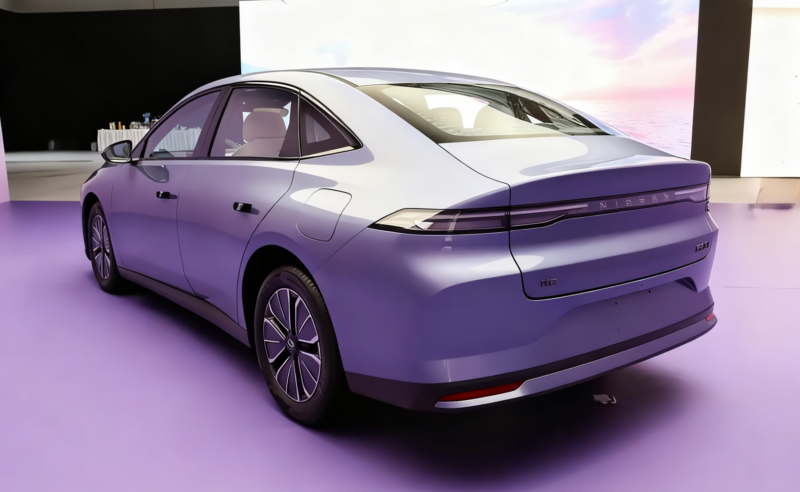 Nissan N6 рассматривается для будущего выпуска в Юго-Восточной Азии, на Ближнем Востоке и в некоторых частях Латинской Америки. Являясь последним среднеразмерным гибридным седаном компании с подключаемым модулем, N6 знаменует собой его первое появлен