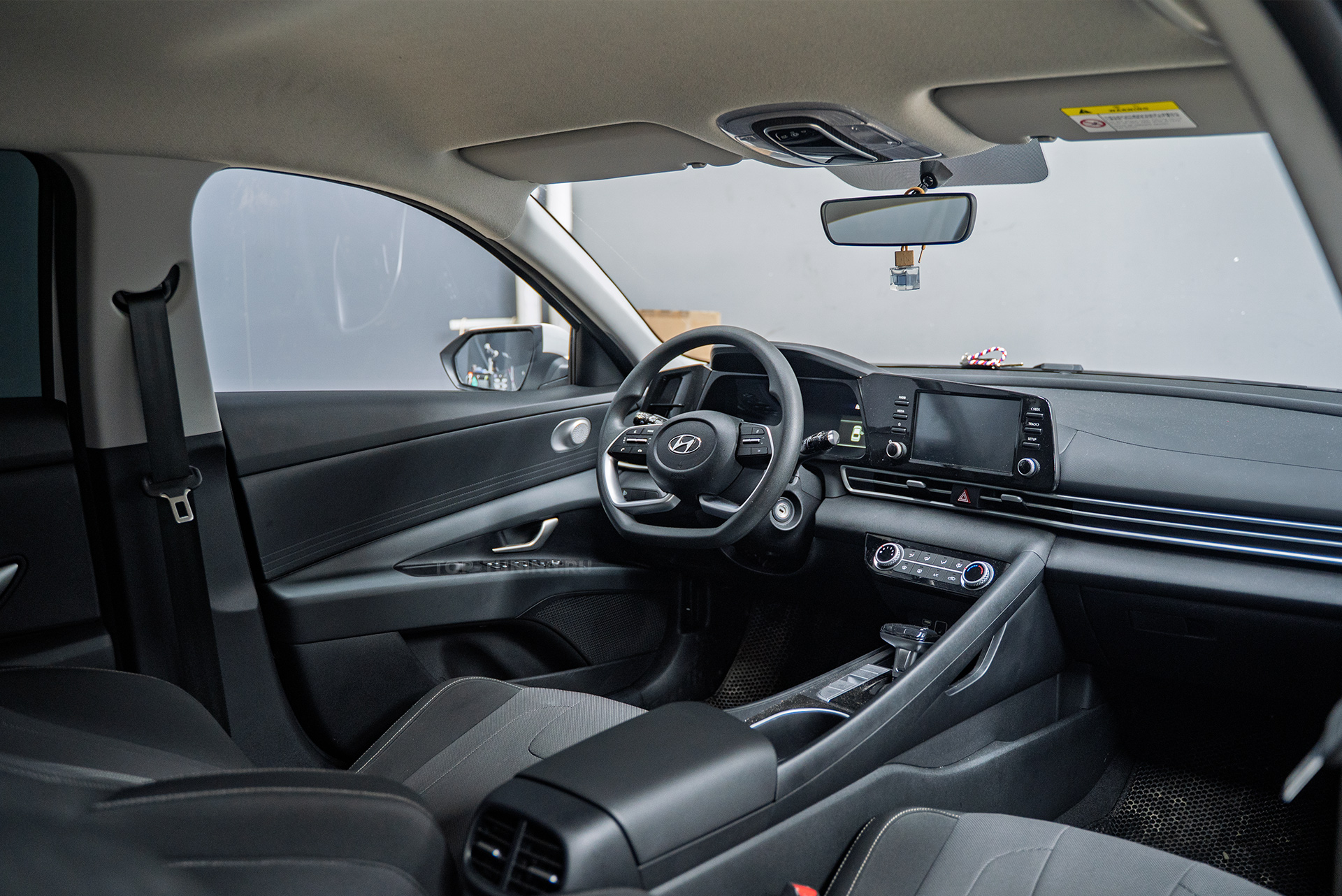 110750 Виброизоляция дверей + атмосферная подсветка салона Hyundai Elantra 2023+ Виброизоляция дверей + атмосферная подсветка салона Hyundai Elantra 2023+