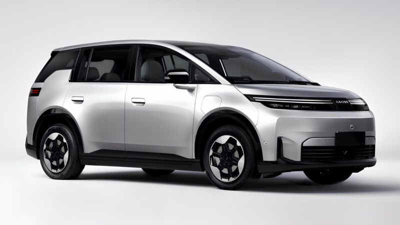 Электромобиль GAC Aion N60, представленный в Китае, сильно напоминает Zeekr Mix