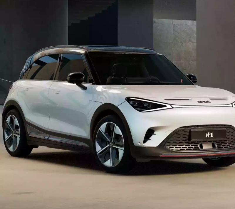 Установленный на крыше лидар указывает на расширенные возможности помощи при вождении.