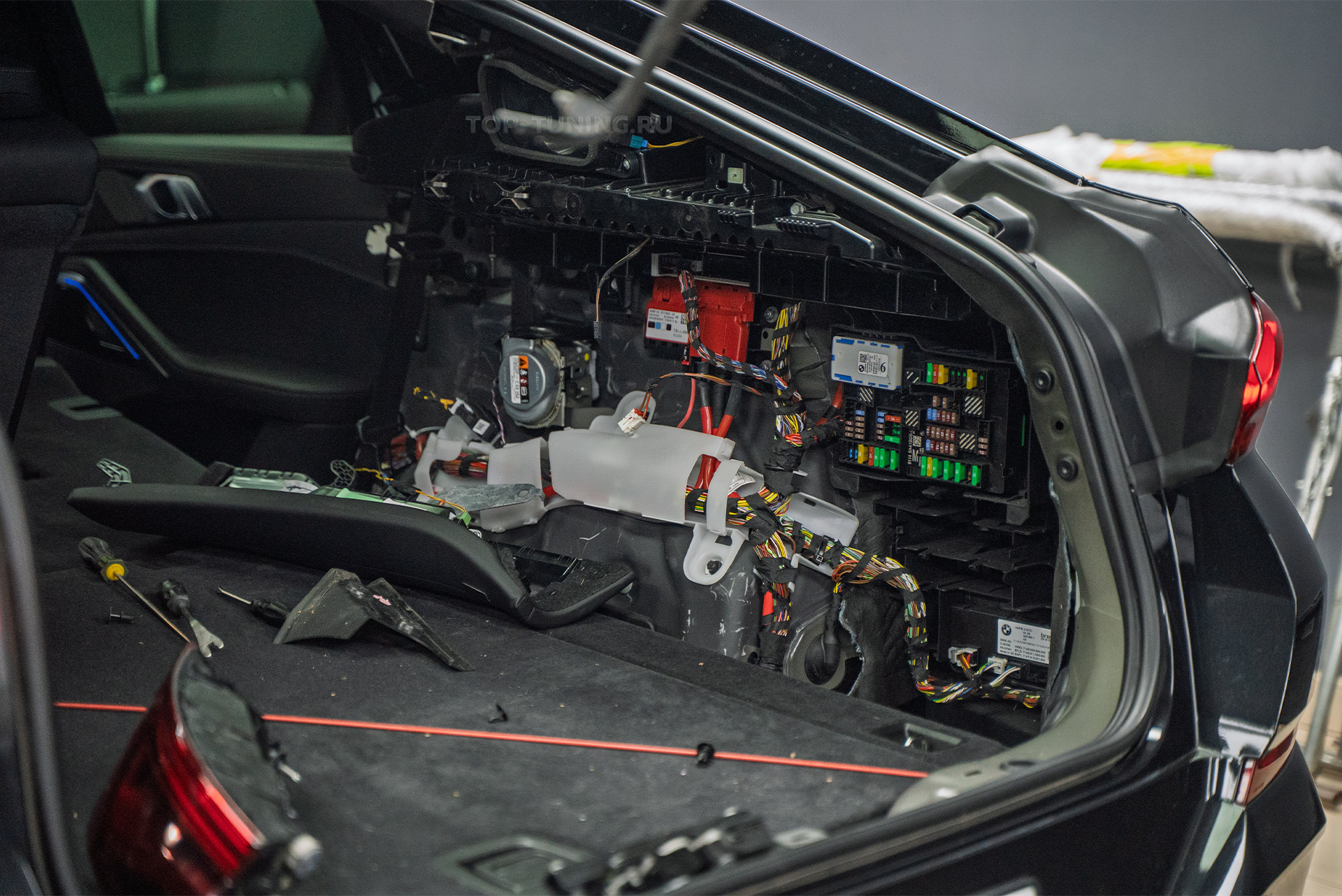 110757 Переделка задних фонарей для нового BMW X6 G06 рестайлинг из США Переделка задних фонарей для нового BMW X6 G06 рестайлинг из США