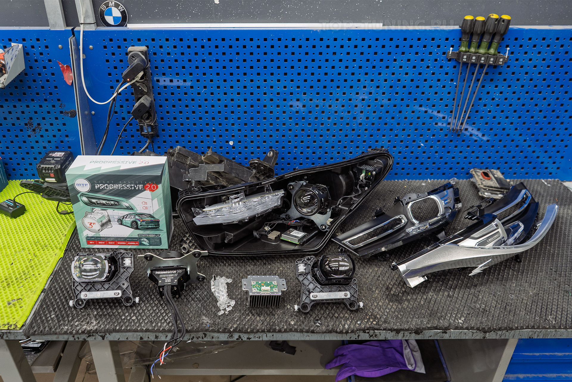 Замена линз в фарах Exeed TXL 2022 &ndash; модули Night Assistant Progressive