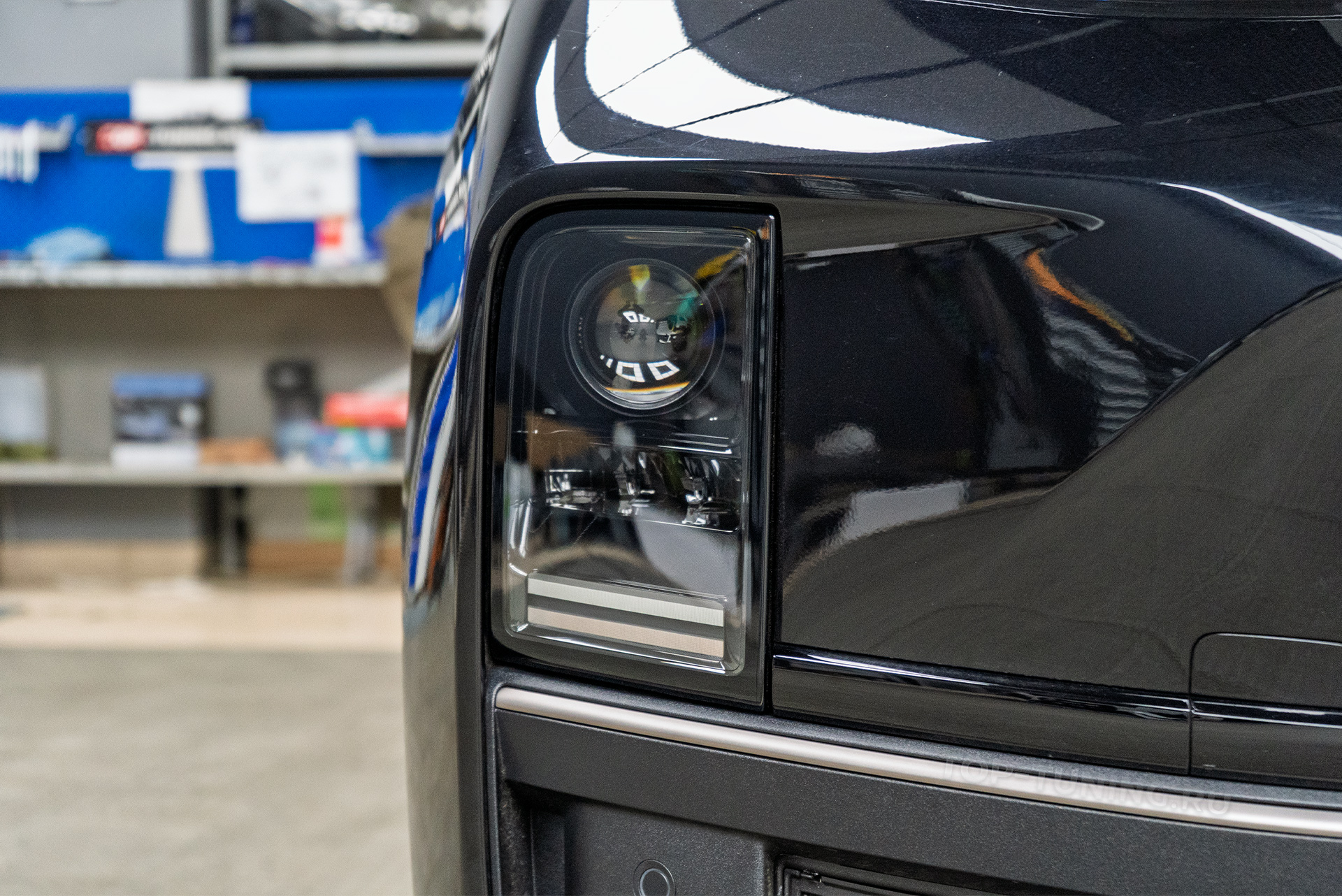 Тюнинг фар Lixiang L9 2025 &ndash; тест-сравнение с оптикой BMW X7 G07 рестайлинг