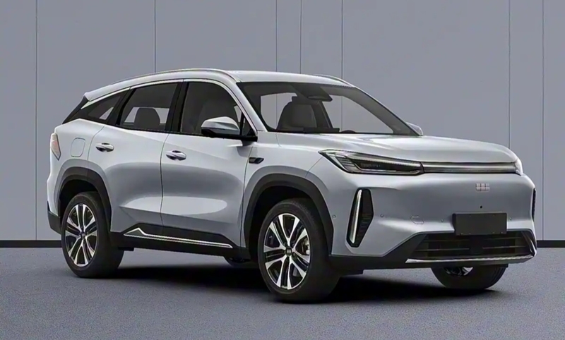 Был замечен Geely Galaxy M7, салон раскрыт в преддверии дебюта