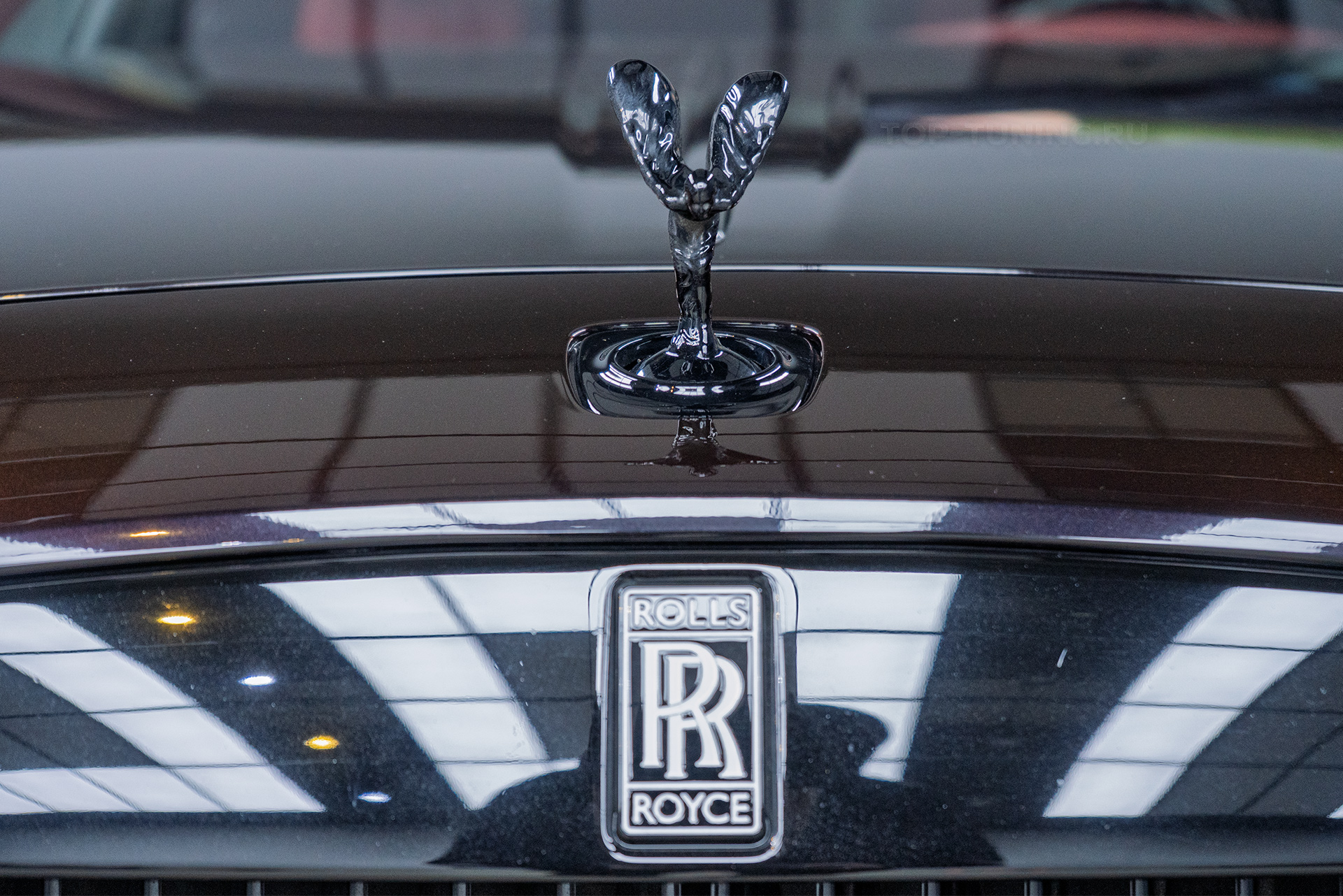 110810 Реклама на авто – оклейка Rolls Royce Wraith Реклама на авто – оклейка Rolls Royce Wraith в Топ Тюнинг Москва