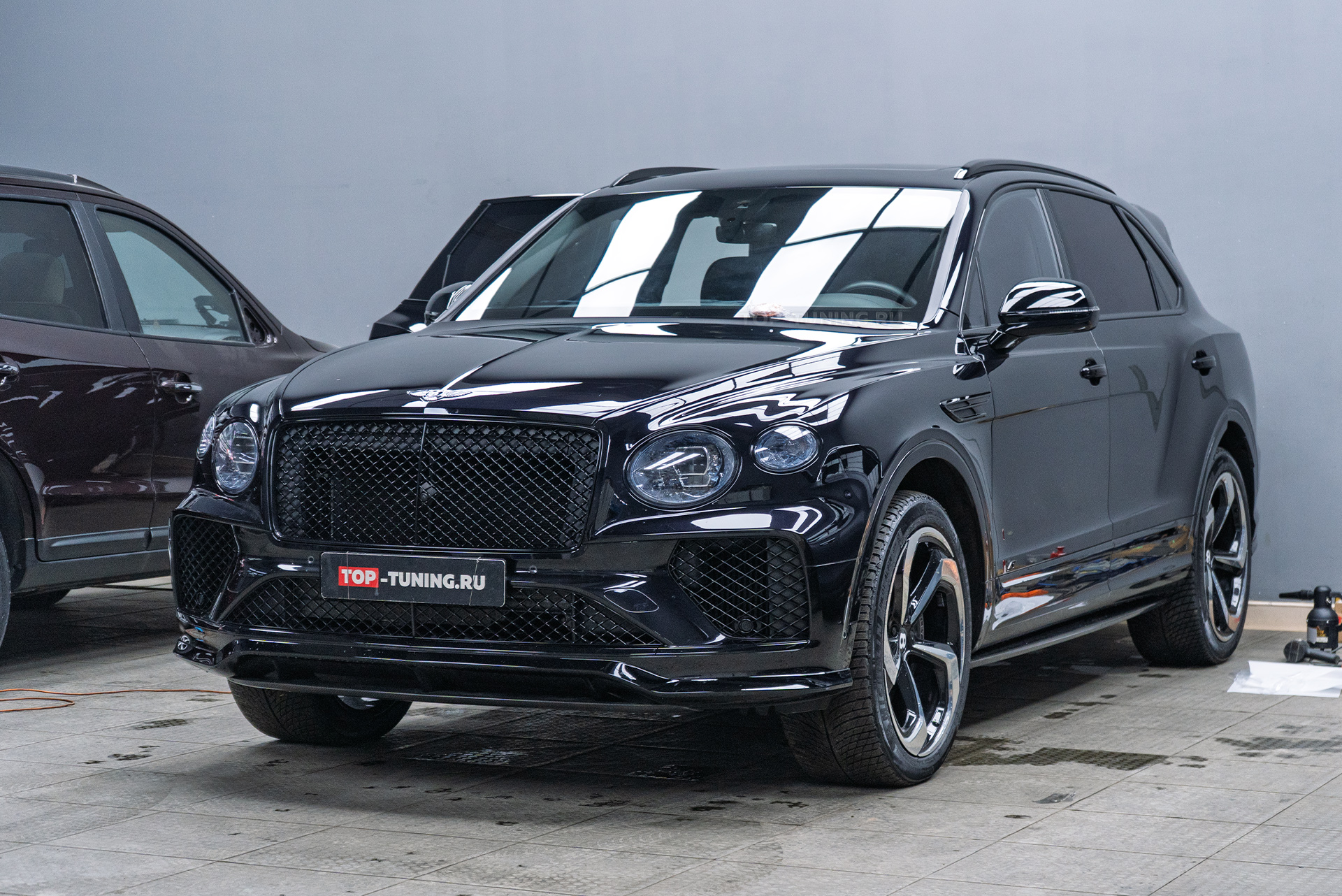 110813 Четырехслойная шумоизоляция дверей и дверных карт Bentley Bentayga рестайлинг