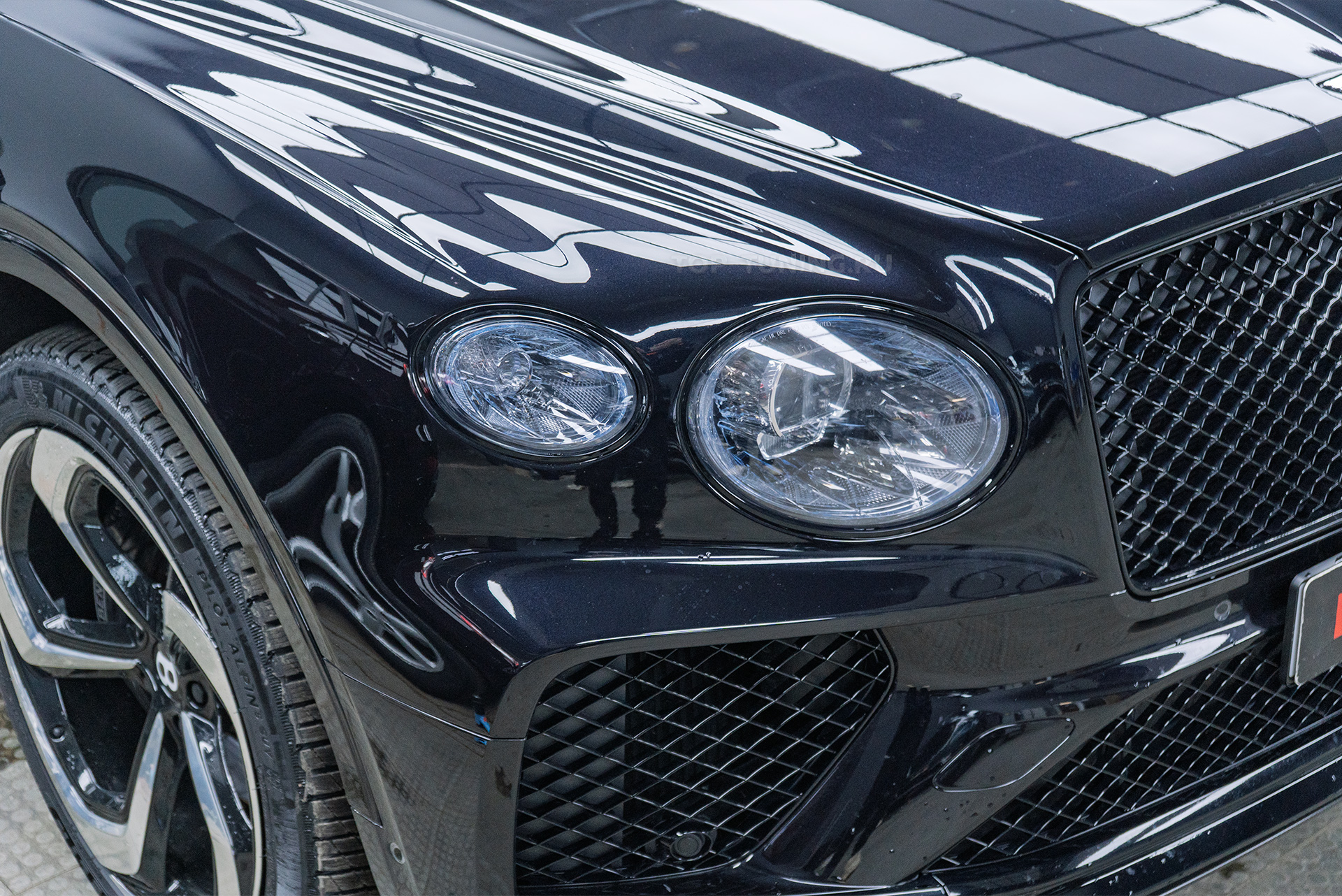 110813 Четырехслойная шумоизоляция дверей и дверных карт Bentley Bentayga рестайлинг