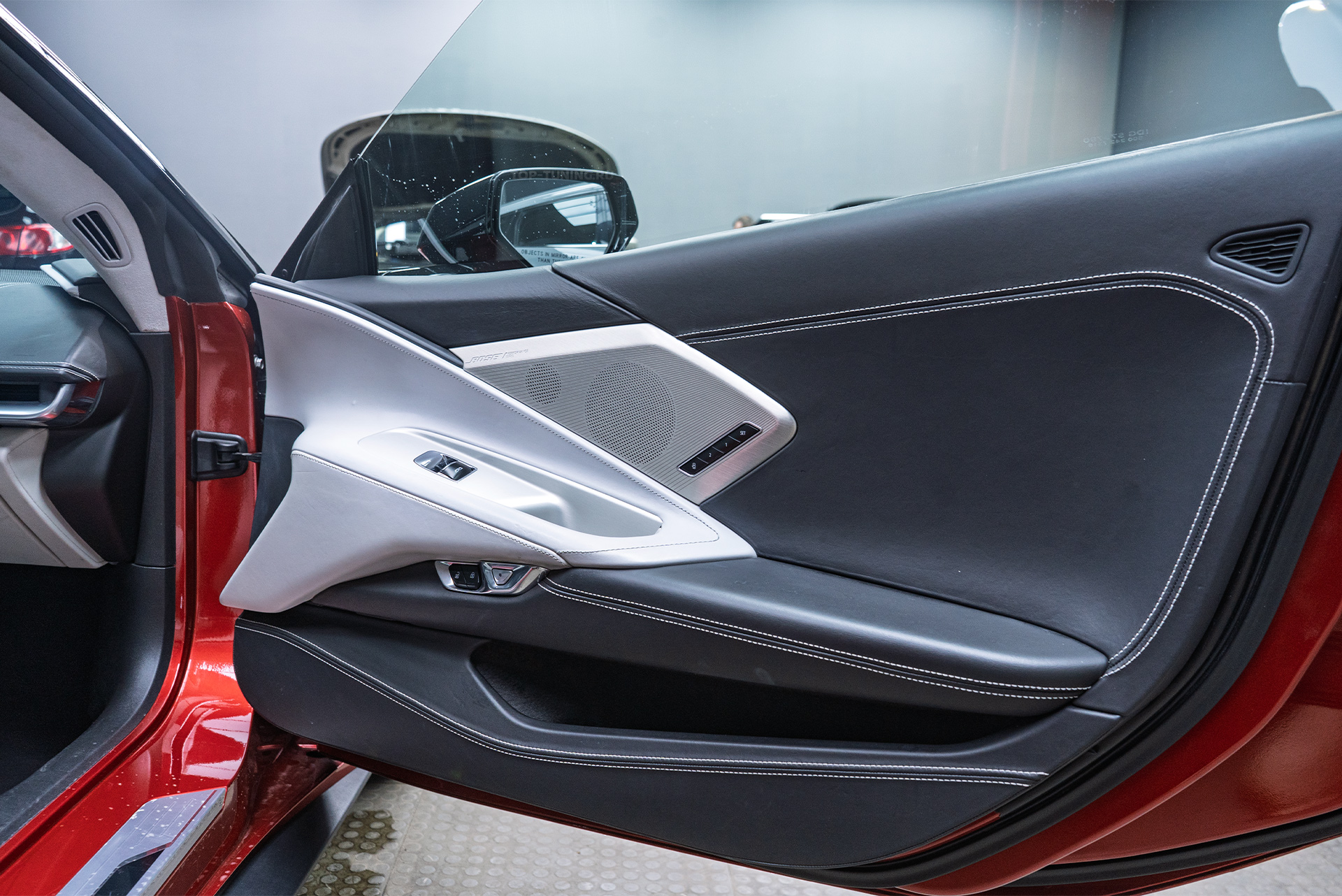 110830 Оклейка рекламой для Chevrolet Corvette C8 2019+ Оклейка рекламой для Chevrolet Corvette C8 2019+