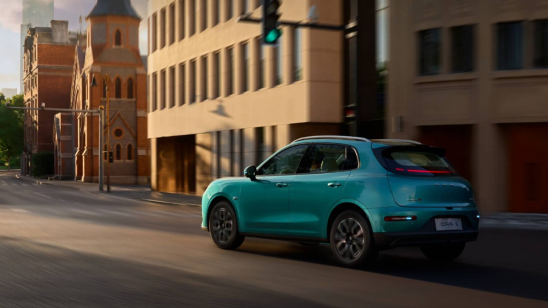 Кроссовер Ora 5 EV от GWM был представлен в Китае по цене 1,14 млн рублей