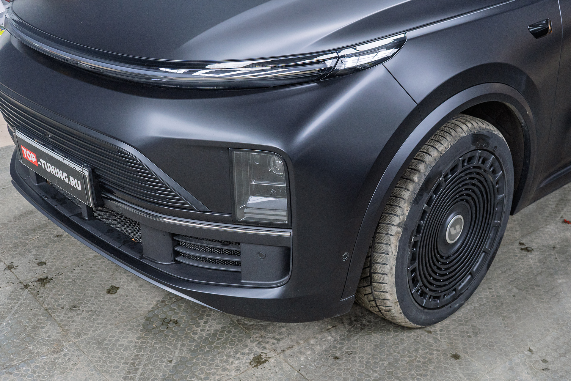 110834 Защита лобового стекла Lixiang L9 пленкой RAYNO Защита лобового стекла Lixiang L9 пленкой RAYNO