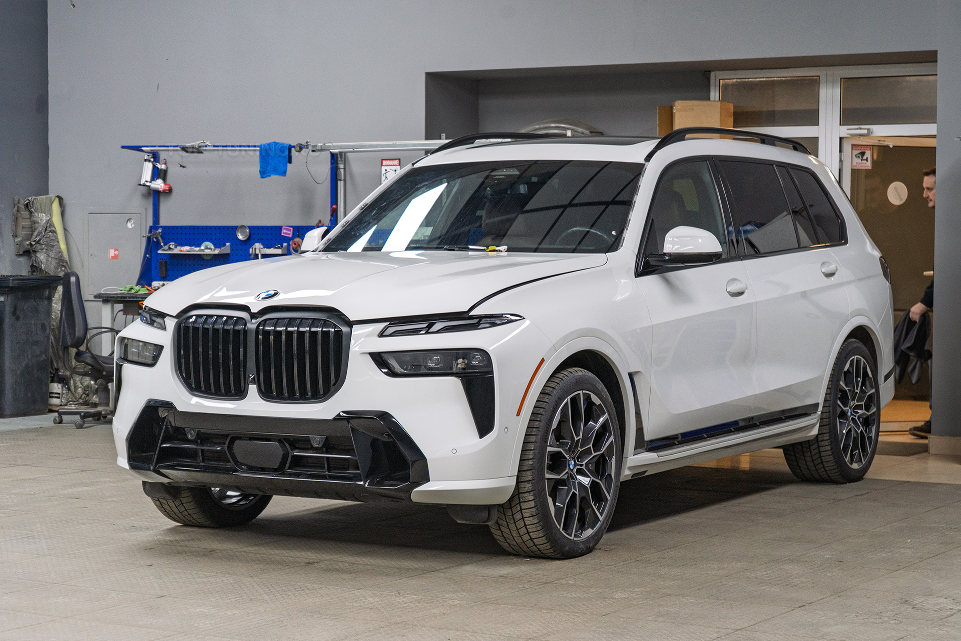 Защита зоны риска + виброизоляция дверей и арок для BMW X7 G07 2022+